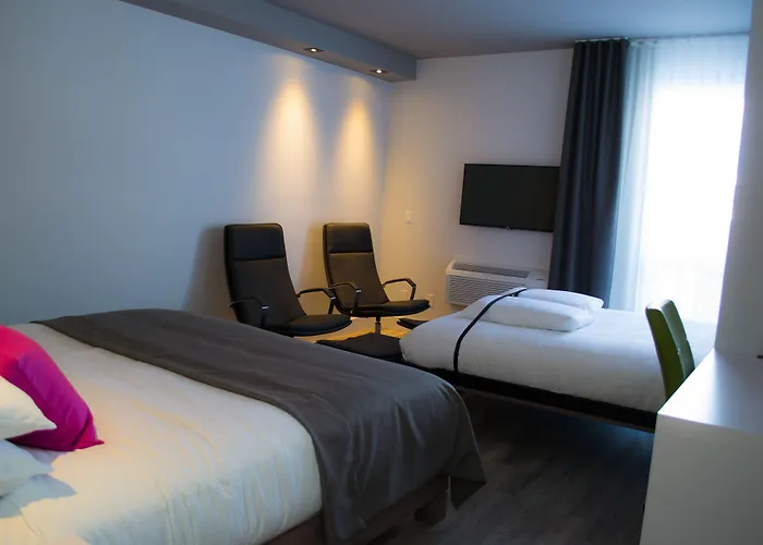 Hotel V